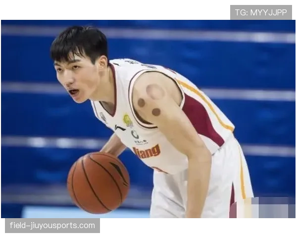 郭昊文训练完直接打车去SKP买AJ，这自律和消费观我真看不懂
